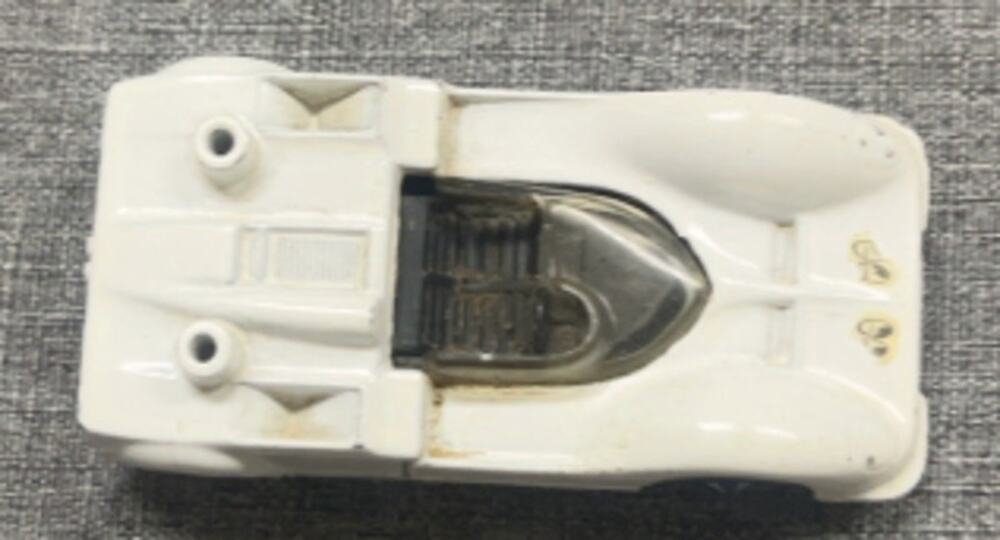 Vintage 1968 Hot Wheels Redline Chaparral 2G White Enamel Original USA